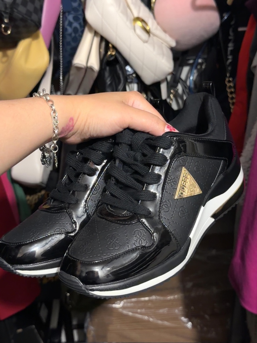 Guess 🔥 Women's Fashion Sneakers with Gold Emblem